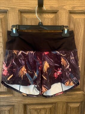 Lululemon Floral Athletic Shorts Size 4 No Liner Running Workout